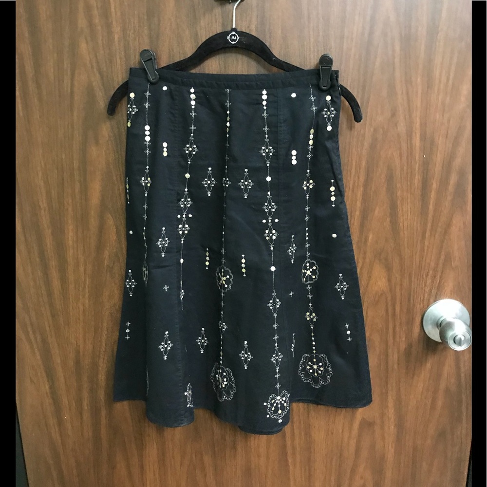 Ann Taylor Petites black skirt with gold thread